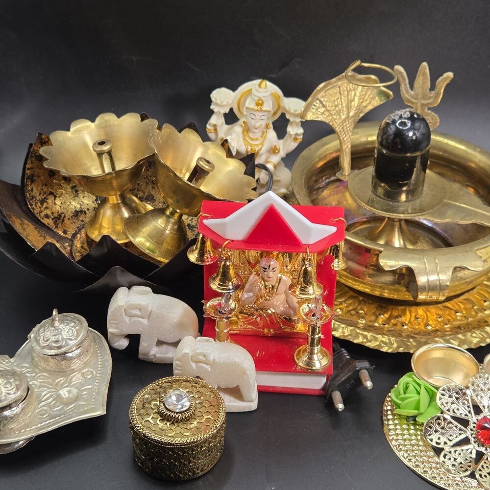 Vintage Hindu Ritual Brass Accessories Guru Sri Raghavendra Swamy Statue Bowls